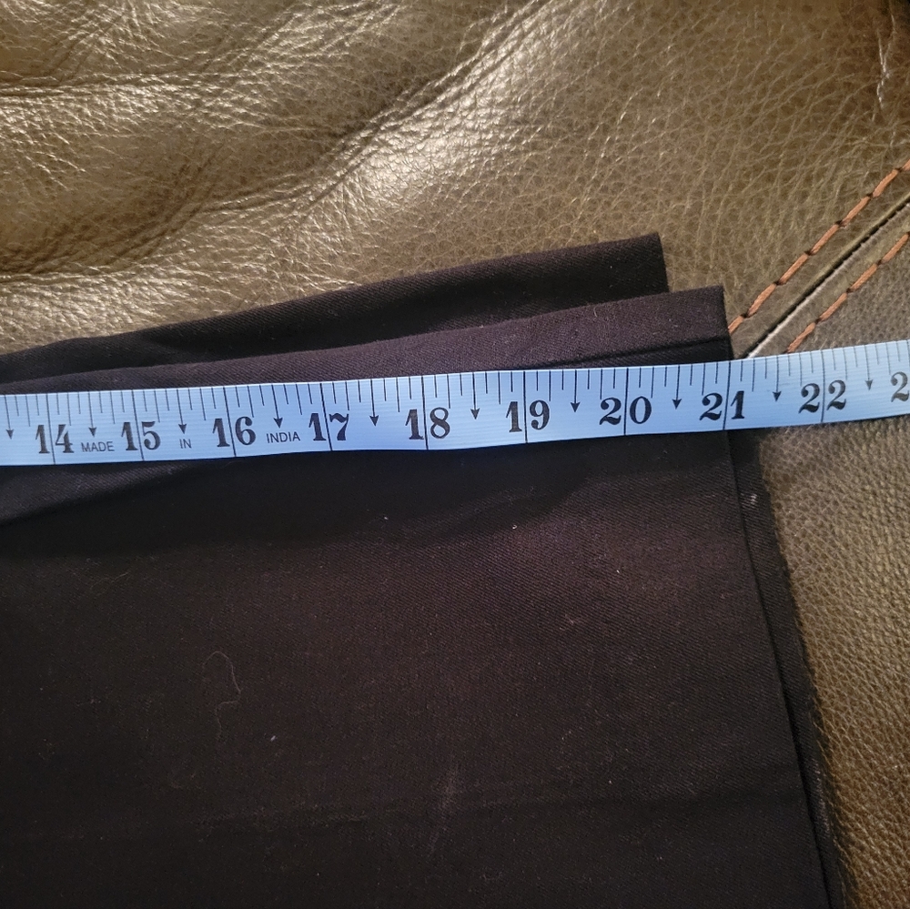 ●●SALE ●● NWOT Lane Bryant "The Allie" Black Capri Pants Sz 18P - Picture 6 of 9